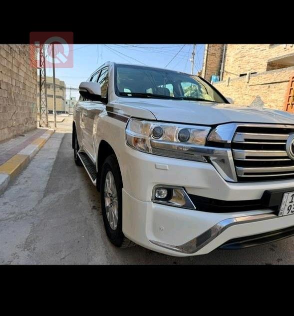 تويوتا لاندكروزر